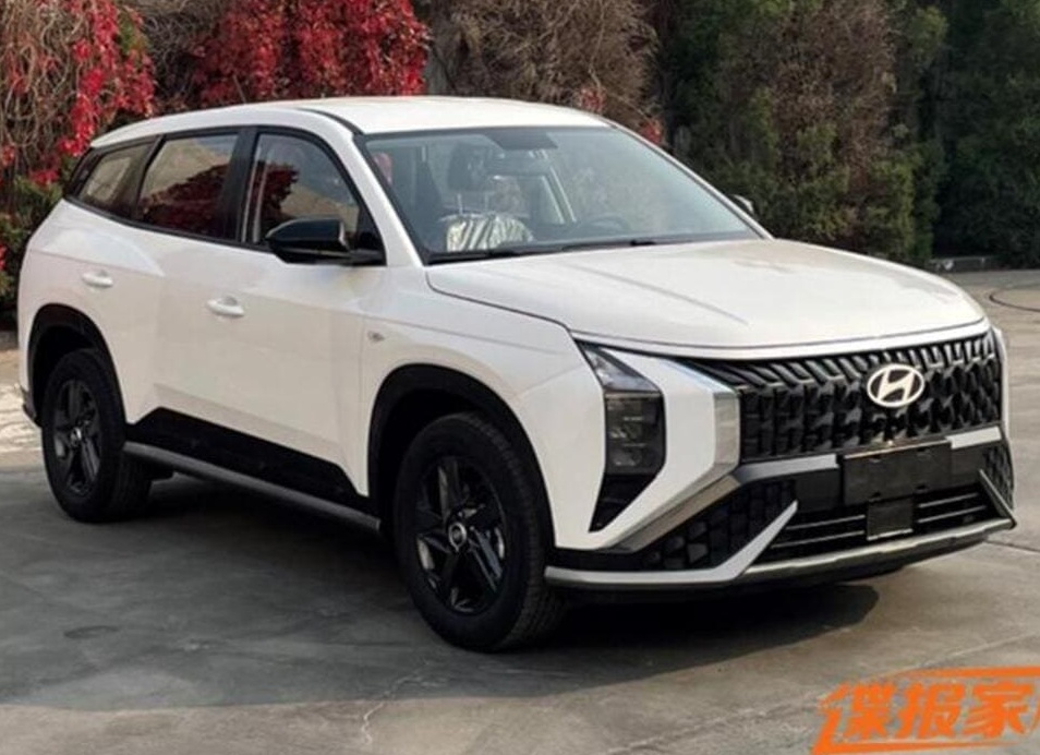 В России продают новые кроссоверы Hyundai Casper. Сколько они стоят? Обзор