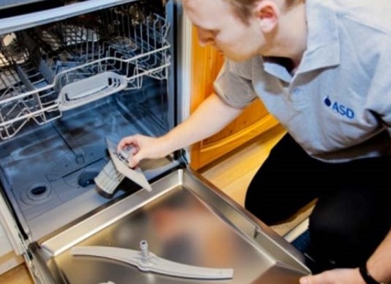 Почему посудомоечная машина Hyundai не набирает воду но гудит