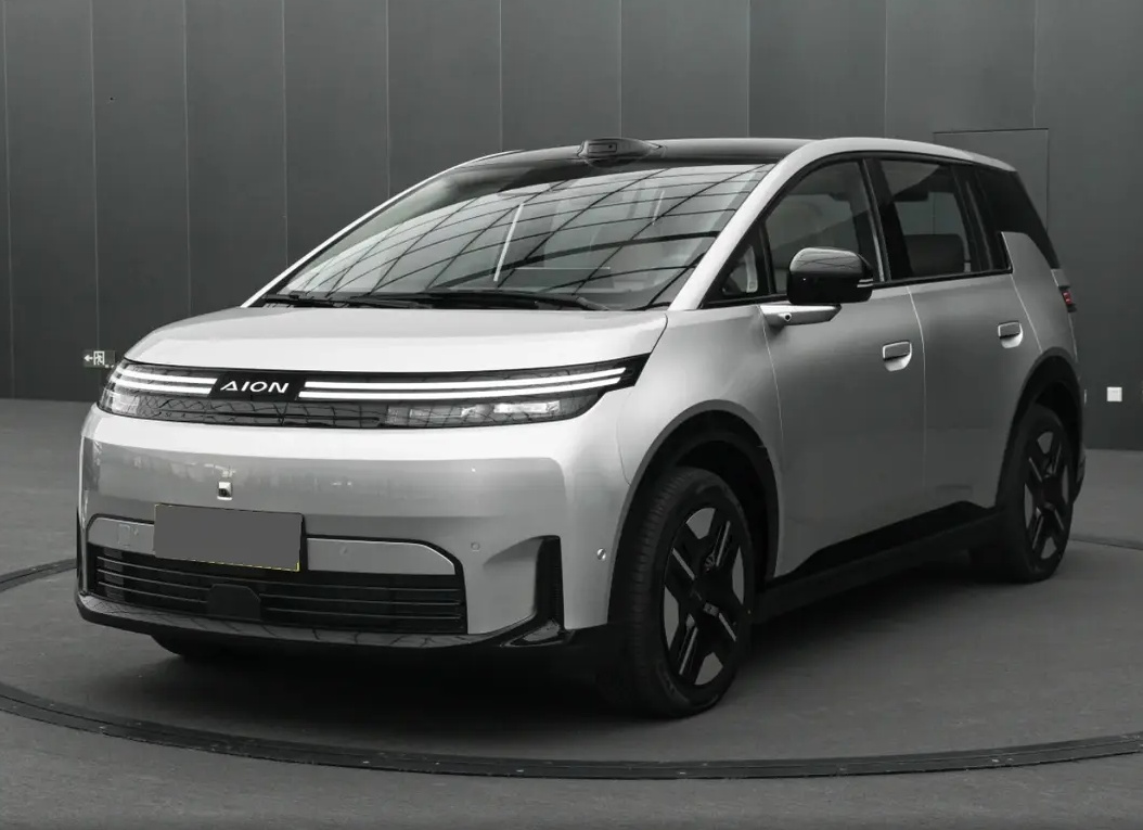 В Россию привезли новые кроссоверы B-класса Hyundai Bayon. Сколько стоит? Обзор