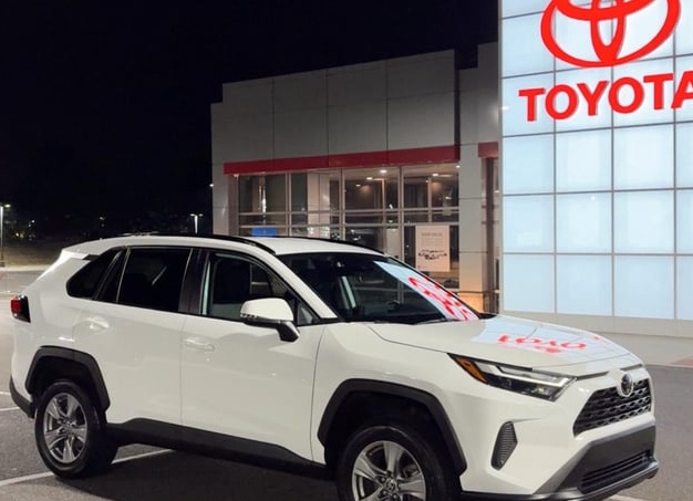 Пересел на новый Toyota RAV4 после Hyundai Santa Fe – больше никогда не возьму «Хендай»