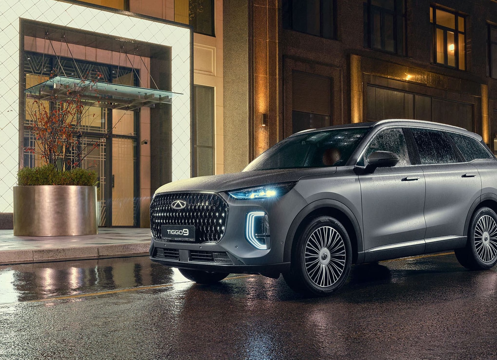 Таких Hyundai в России ещё не было. Дилеры привезли 3 необычных кроссовера и один минивэн