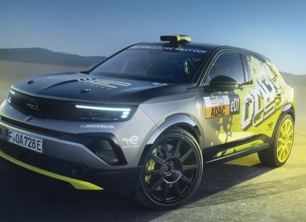 «Hyundai» представила гибридную раллийную машину для сезона WRC 2022 года